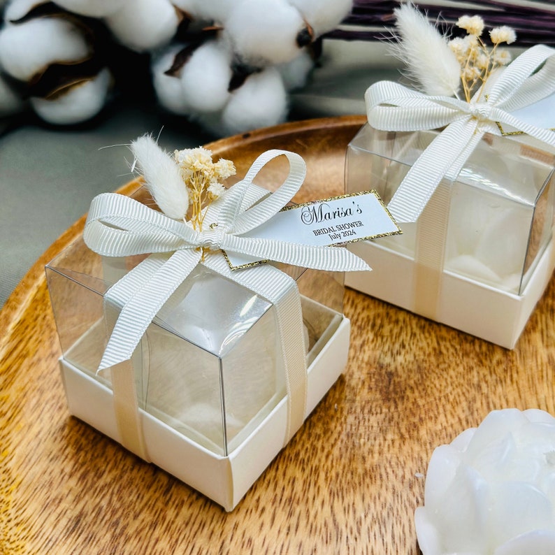 Wedding Candle Favors for Guest, Personalized Handmade Wedding Gift