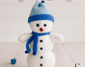 Wzór na szydełkową ozdobę bałwana amigurumi w formacie PDF