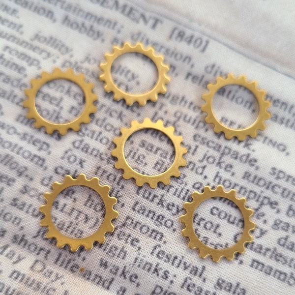 Toothy Sprockets Open Gear or Cog Charms Brass Blanks 16mm 6 Pcs