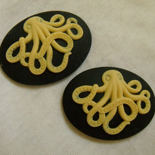 Octopus Ivory and Black 40x30 Cameos in Resin 2 Pcs