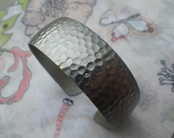 Steel Vintage Textured Dimpled Cuff Bracelet 5/8 Inch Wide 1 Pc