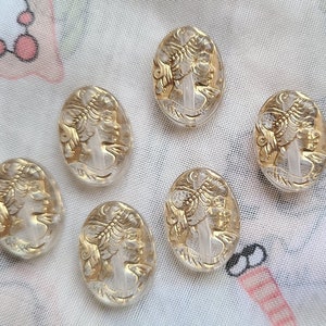 Cameo Beads Clear and Gold Oval 18x13mm Acrylic 6 Pcs
