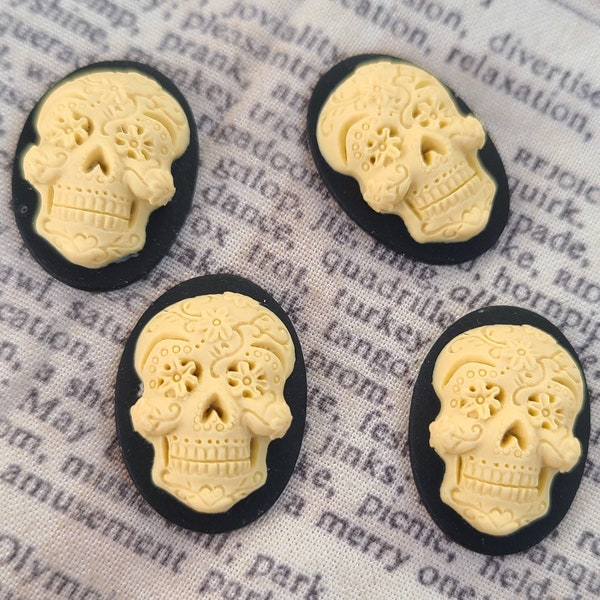 Day of the Dead Ivory and Black 25x18mm Cameos in Resin 4 Pcs