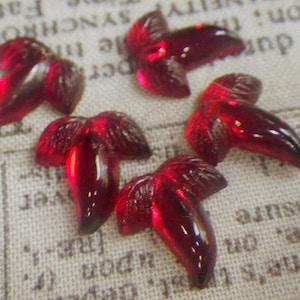 Clearance - Ruby Red Vintage  Tiny Three Leaf 12x10mm Foiled Glass Leaf Cabochons 12 Pcs