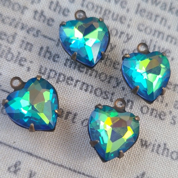 Electric Absinthe 10mm Faceted Glass Heart Drops 4 Pcs