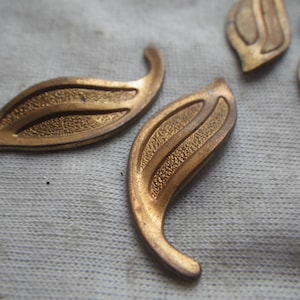 Clearance - Simple Vintage Brass Leaf Stampings 30x10mm 6 Pcs