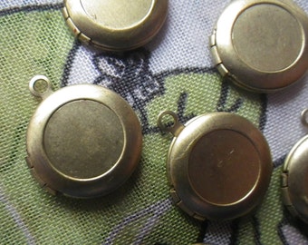 Vintage Small Brass Round Lockets with Loop and Side Hinge 14mm 4 Pcs