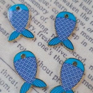 Printed Blue and Purple Fish Charms 19x11mm Gold Plated Bronze 6 Pcs