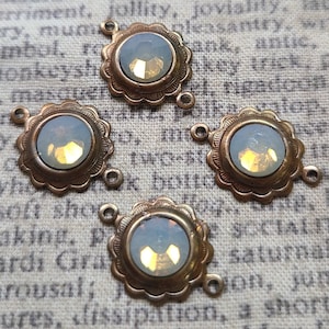 Light Grey Opal Crystal Sunflower Connectors 4 Pcs
