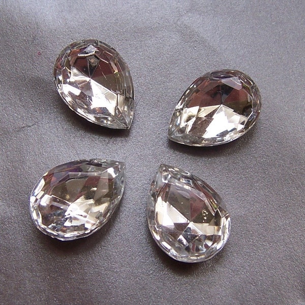 Sparkling 18x13mm Pear Crystal Glass Faceted Gems 4 Pcs