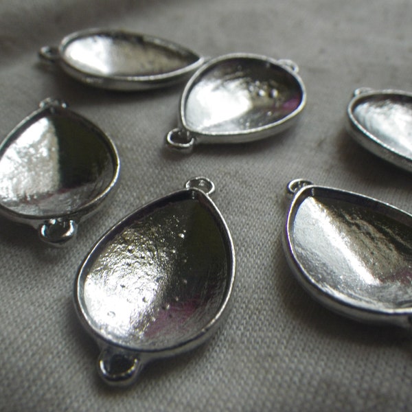 Antiqued Silver Cast 18x13mm Pear Connector Rivoli Settings Closed Back Two Loops 6 Pcs