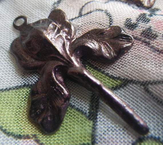 Black Iris Charms 30mm 4 Pcs