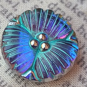 Volcano Floral Cabochon with Sea Green Wash and Silver Accents Vintage Repro Czech Button 18mm Round 1 Pcs