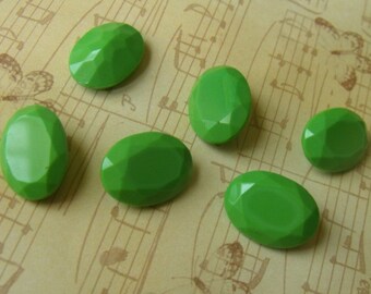 Opaque Apple Green 18X13mm Vintage Glass Ovals Gems 6 Pcs