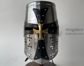 Speciale elmo da cavaliere templare crociato con croce in ottone e supporto espositivo incluso, regalo per lui.