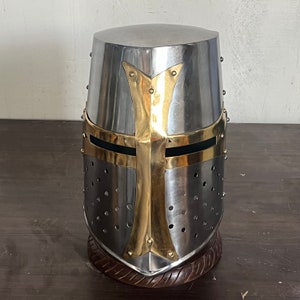 templar_crusader_knight_helmet