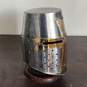 templar_crusader_knight_helmet