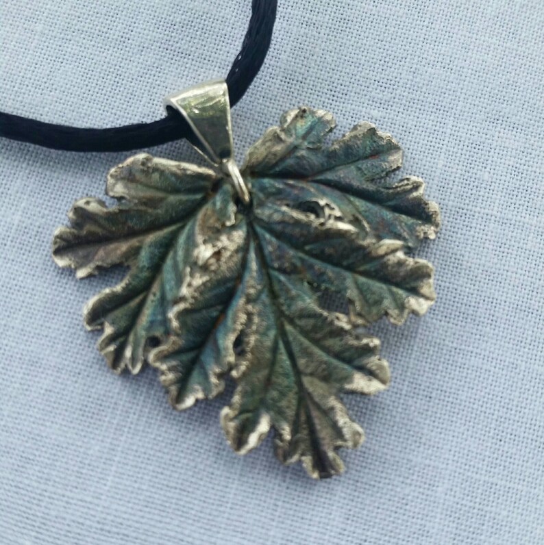 Silver Geranium Necklace image 4