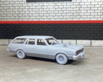 Plymouth Volare de los años 70, modelo de demolición estilo station wagon, impreso en 3D a escala 1/64, sin pintar, de resina (plástico) para diorama de fundición a presión.