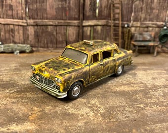 1970 Checker Marathon Taxi Cab Customized 1/64 scale Diecast Car. Custom Barn Find Style Weathered Rusty Car For Junkyard Diorama Greenlight