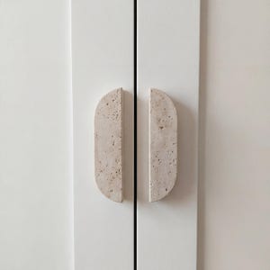 Ladetrekker van natuurlijk travertijn | Marmeren kastgreep | Keuken- en meubelbeslag | Uniek handgemaakt rustiek modern