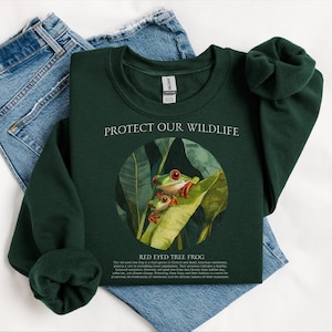 Tree Frog Sweater, Amphibian Gift for Frog Lover, Retro Wildlife Animal Sweater for Wildlife Biologist Gift, Vintage Wildlife Sweater Jungle