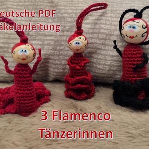 Patrón de ganchillo para llavero con amuleto de la suerte de gusano de la preocupación de bailarina de flamenco en 3 variantes en alemán
