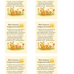 Könnte beinhalten: Karten mit dem Text "Mein Sommer-Sorgenwürmchen" und einer Cartoon-Wurm-Illustration. Der Wurm ist orange und gelb, mit einem lächelnden Gesicht, und ist von Blumen und einer Sonne umgeben.