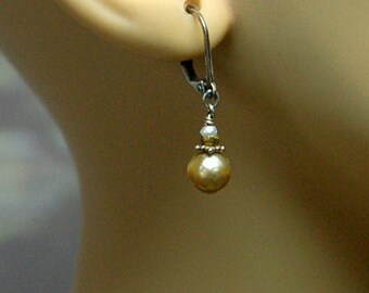 Faceted light golden fresh water pearls, creamy white seed pearls and Bali sterling silver beaded pierced earrings