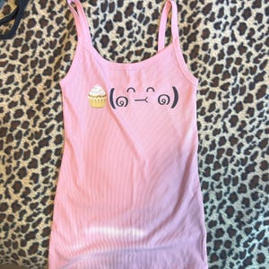 2000s cupcake kaomoji tank