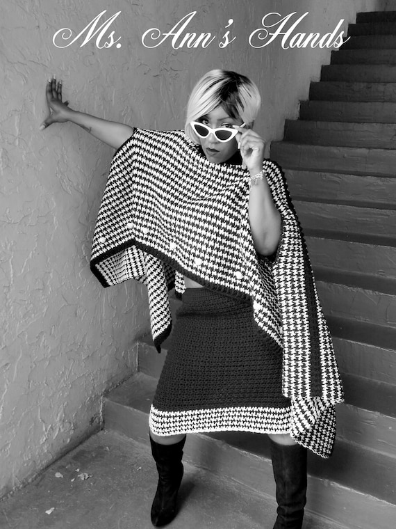 PATTERN Only/houndstooth Queen Cape Skirt Set