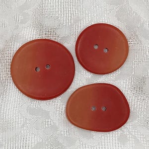 Large ombre buttons, 1 1/2 inch, 1 1/4 inch, wonky handmade buttons, Terracotta and pepper red button  B160