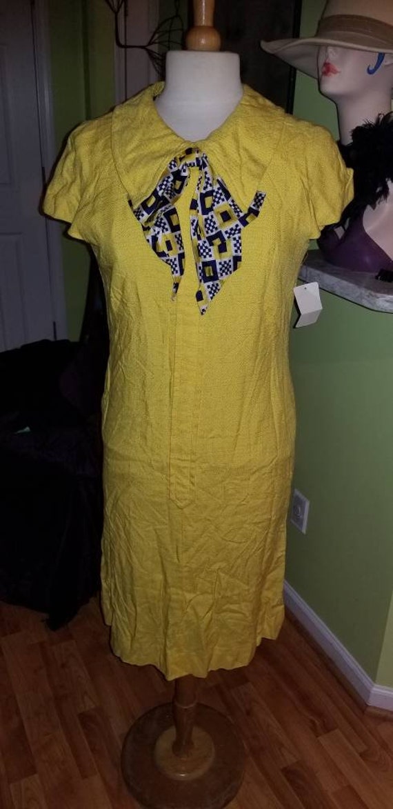 Exquisitely Chic Adele Simpson Vintage Dress