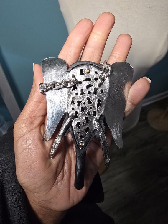 Strikingly Bold Luca Razza Unsigned Elephant Stat… - image 5