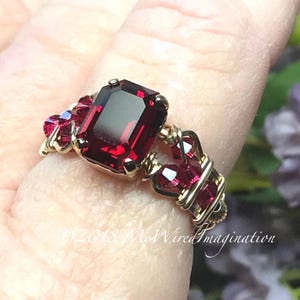 Octágono rojo rubí, cristal Swarovski vintage, anillo hecho a mano, rojo oscuro, piedra de nacimiento de julio, edición limitada