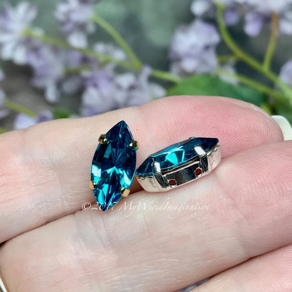 Blue Zircon 2 Pcs 15x7mm Vintage Swarovski Navette With Setting