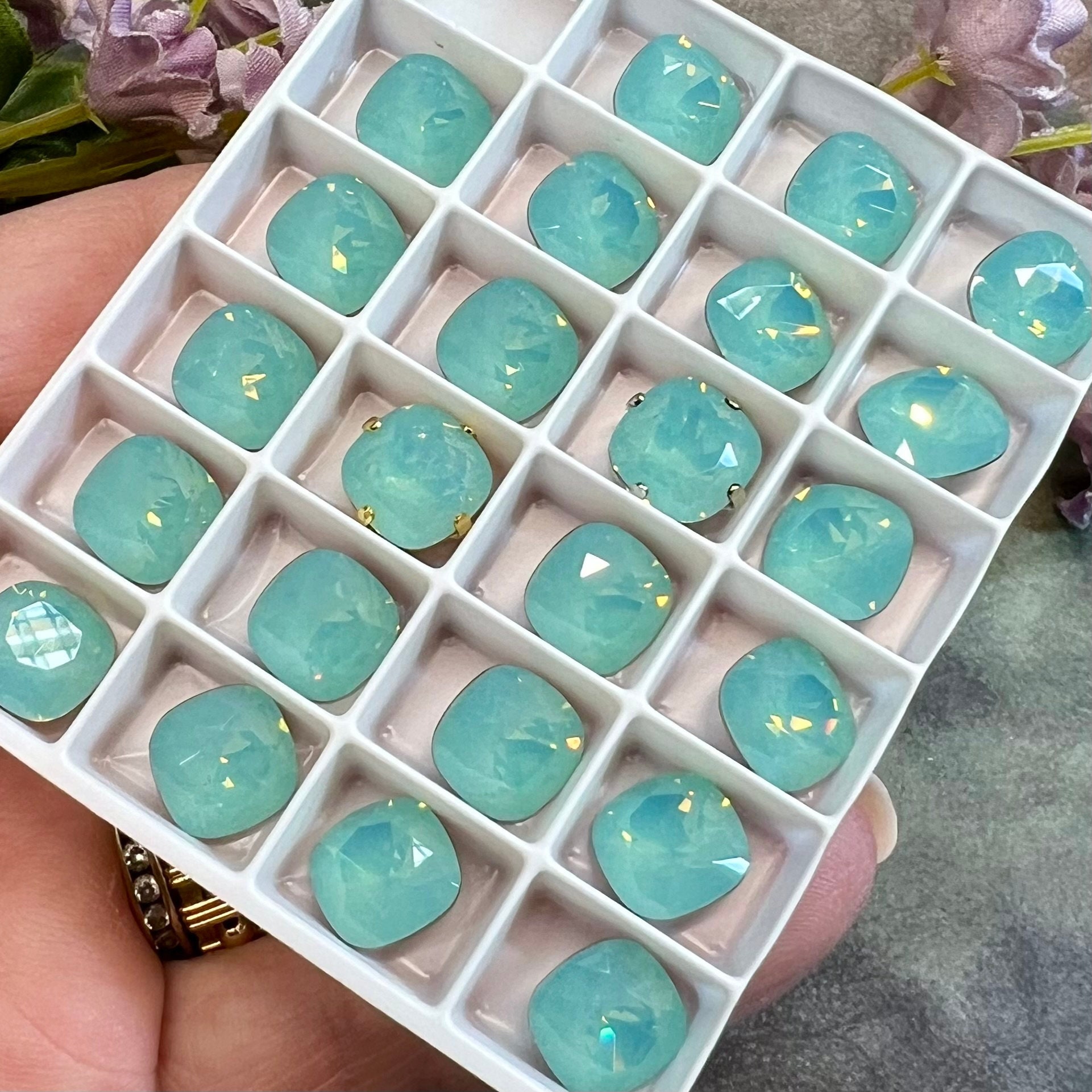 新品キラキラ スワロフスキー クッション Pacific Opal Swarovski Crystal, 1 Pc-10mm 4470 Square-cushion