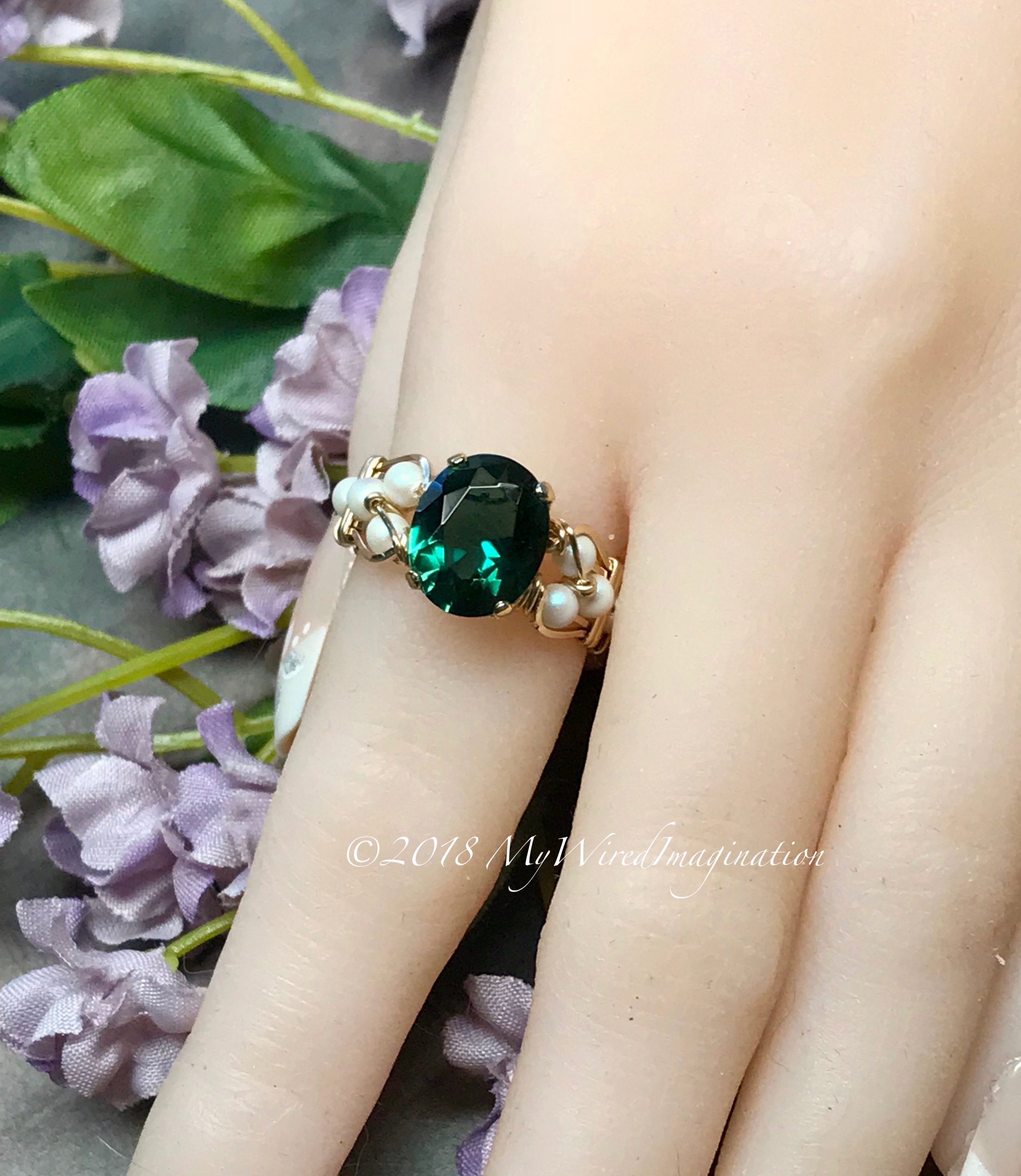 Rectangle Green Onyx Gemstone Ring Asthdhatu Gemstone, 3 To 12.50 Ratti at  Rs 100/carat in Ghaziabad