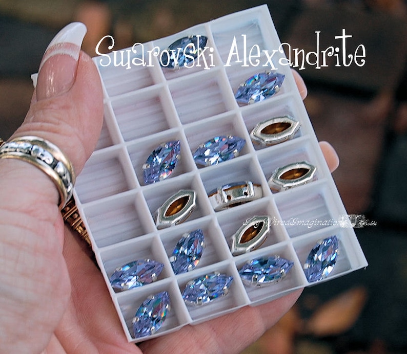 Alexandrite Color Change Crystal Vintage Swarovski, 15x7mm Navette, Art 4200 with Setting, June Birthstone, Bead Embroidery Component image 2