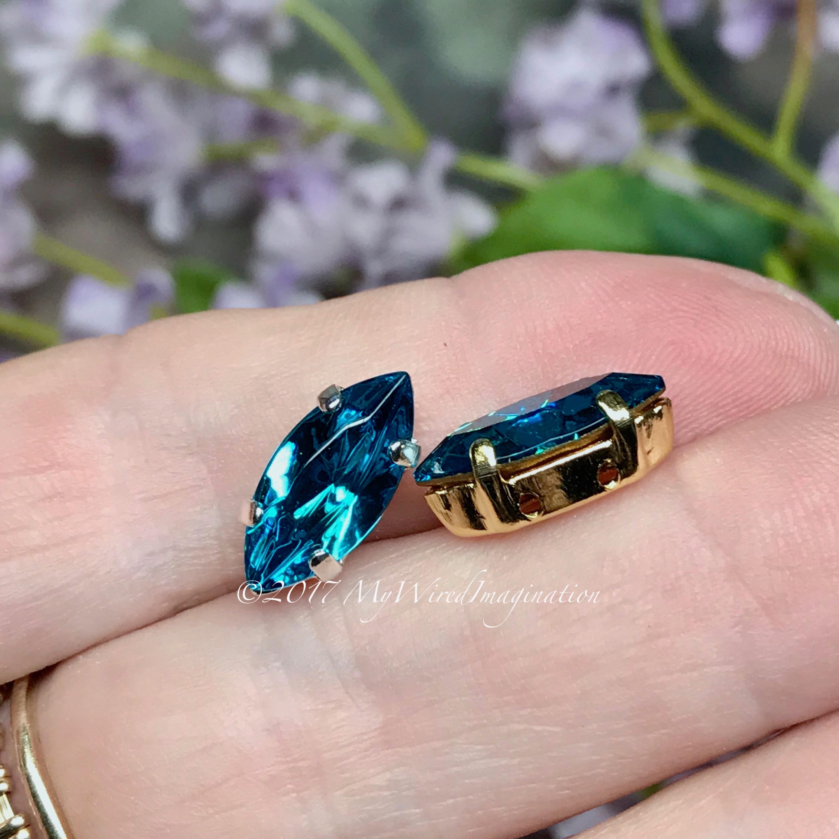 Blue Zircon 2 Pcs 15x7mm Vintage Swarovski Navette With Setting