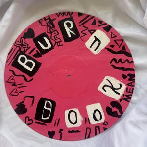 Handmålad Burn Book från Mean Girls Vinyl Record