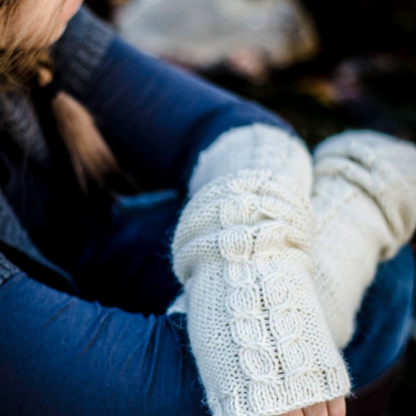 KNITTING PATTERN Snow on the Laurel Arm Warmers