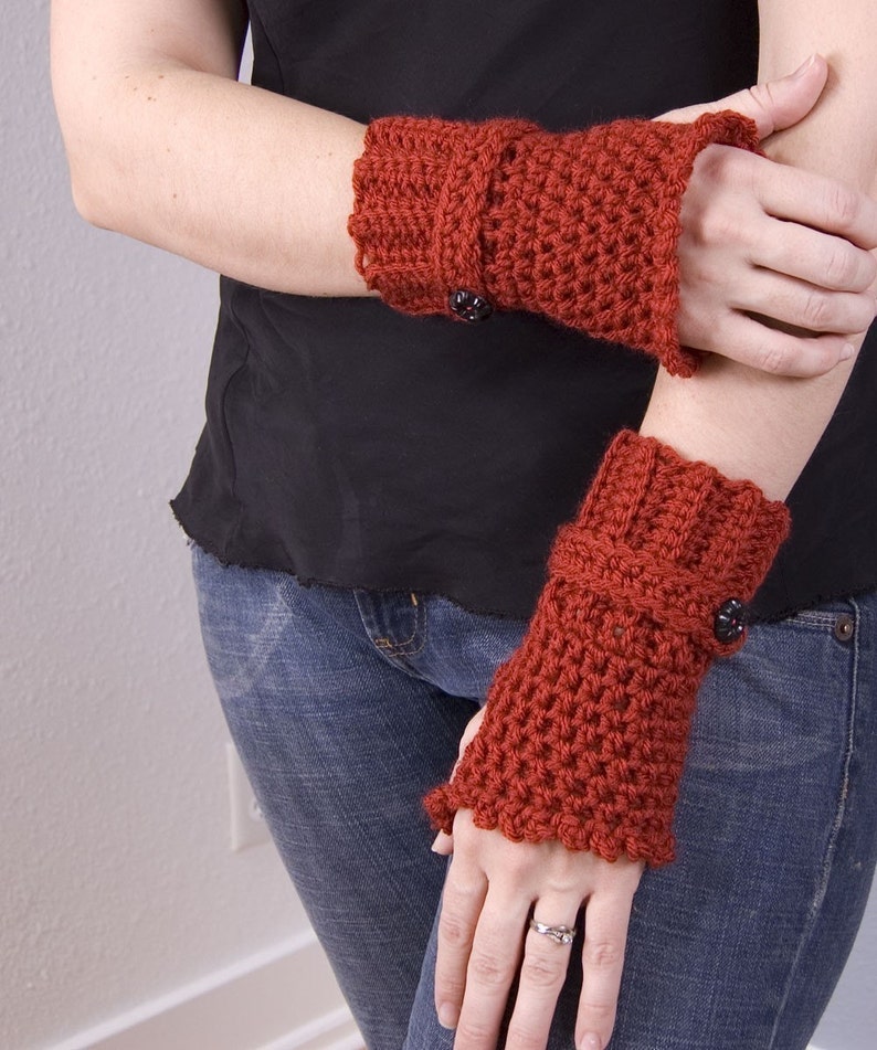 Romantic Fingerless Glove Pattern PDF image 3