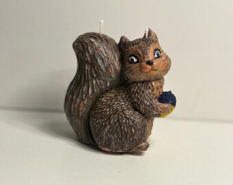 Michigan Campus Squirrel Soy Candle, Vanilla Almond Scented UMich Fan Gift, Maize and Blue Acorn, Ann Arbor Alumni Wolverine Decor