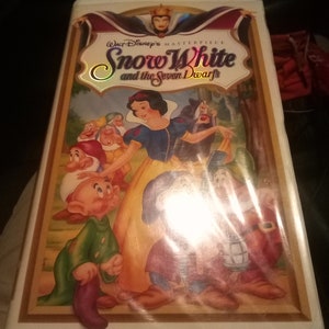Walt Disneys MASTERPIECE SNOW WHITE and the Seven Dwarfs