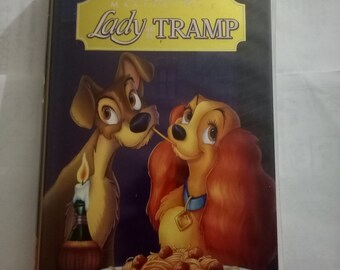 SUPER ZELDZAME Walt Disneys MEESTERWERK Lady and the Tramp (Wordt geleverd met vintage bonnen)