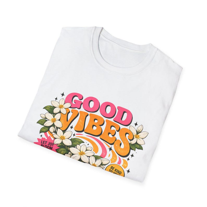 Good Vibes Only T-shirt, retro bloemenprint, shirt in jaren 70-stijl, vintage hippie bloemenprint, boho zomershirt afbeelding 9