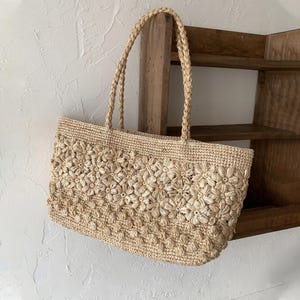 Handgeweven raffiatas, raffia-schoudertas met bloemen, raffia-strandtas, vakantie-draagtas dames afbeelding 2