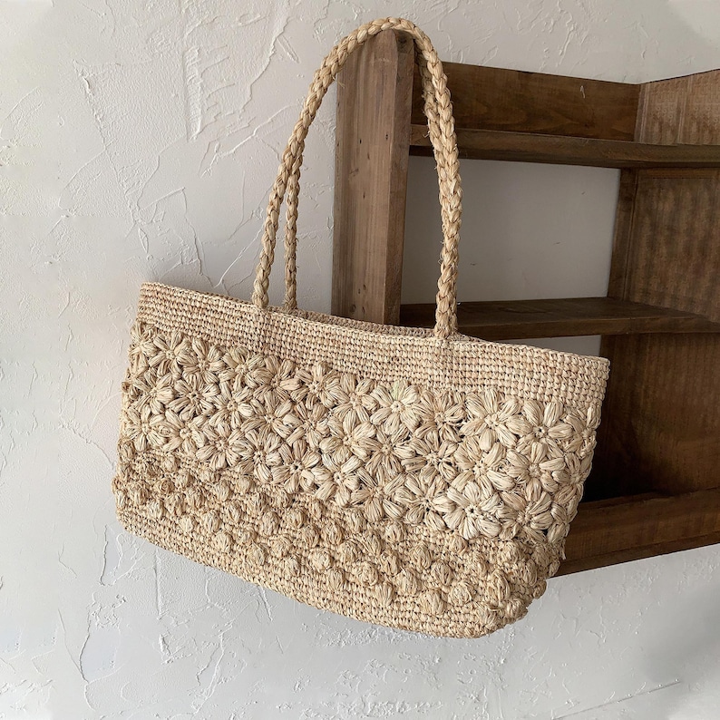 Handgeweven raffiatas, raffia-schoudertas met bloemen, raffia-strandtas, vakantie-draagtas dames afbeelding 2