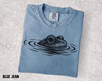 Frog Shirt, Minimalist Frog Tee, Frog Lover Gift, Nature Aesthetic Shirt, Cottagecore Clothing, Amphibian Graphic Tee, Comfort Colors